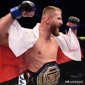 2024年管家婆的马资料55期，骨头琼斯：UFC 赛场上的王者传奇  